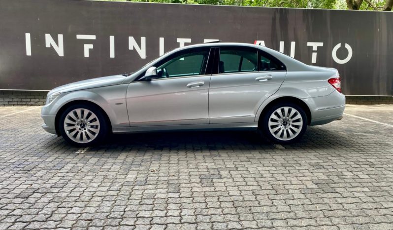 
								Mercedes Benz C-Class Sedan C 220cdi Classic Touchshift full									