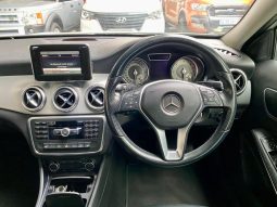 
										Mercedes Benz Gla Gla 200 Cdi 7G-Dct full									
