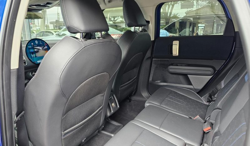 
								MINI Countryman C full									