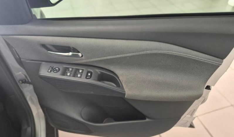
								Nissan Magnite 1.0 Acenta full									