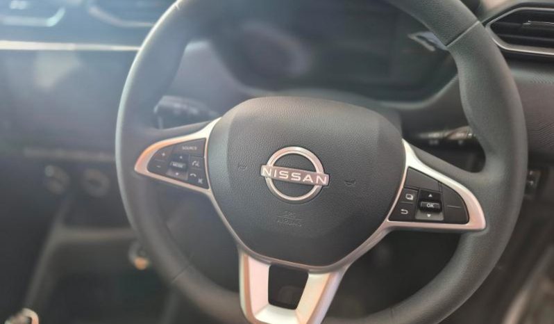 
								Nissan Magnite 1.0 Acenta full									