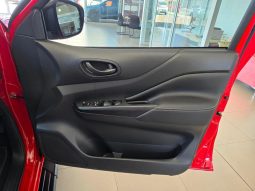
										Nissan Navara 2.5D Pro-4X D Cab 4X4 At full									