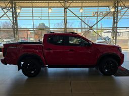 
										Nissan Navara 2.5D Pro-4X D Cab 4X4 At full									
