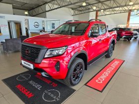 Nissan Navara 2.5D Pro-4X D Cab 4X4 At