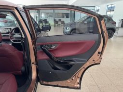 
										Tata Curvv 1.2T Accomplished S Dca full									