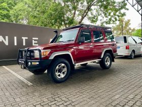 Toyota Land Cruiser 76 4.2D S/wagon 60th Anniversary Editi