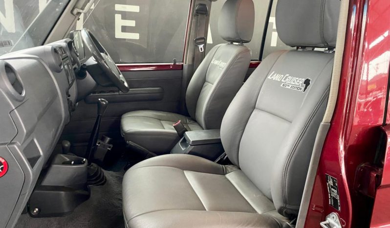 
								Toyota Land Cruiser 76 4.2D S/wagon 60th Anniversary Editi full									