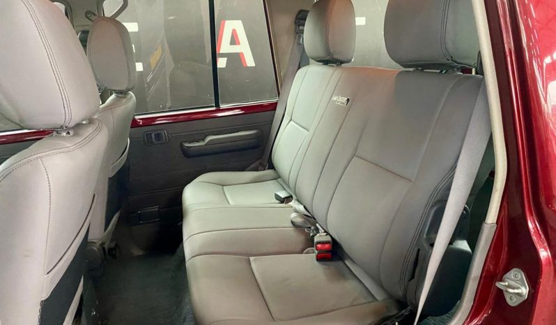 
								Toyota Land Cruiser 76 4.2D S/wagon 60th Anniversary Editi full									