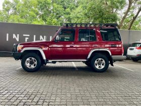 Toyota Land Cruiser 76 4.2D S/wagon 60th Anniversary Editi