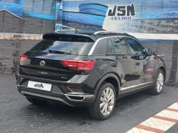 
										Volkswagen T-Roc 2.0 Tsi Design Dsg full									