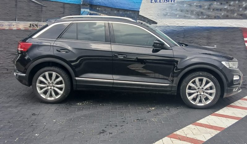 
								Volkswagen T-Roc 2.0 Tsi Design Dsg full									