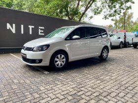 Volkswagen Touran 1.6 Tdi Bmt Dsg7