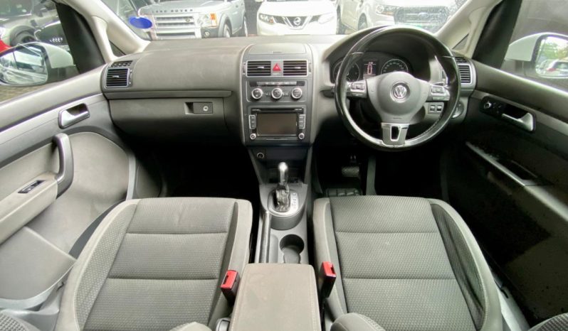 
								Volkswagen Touran 1.6 Tdi Bmt Dsg7 full									