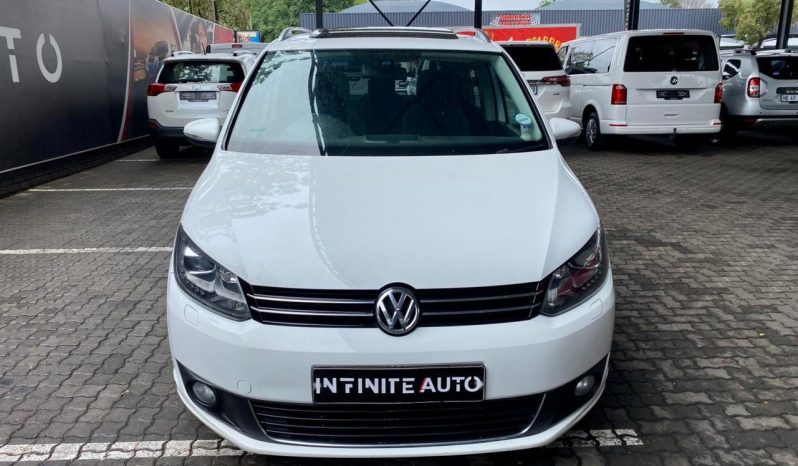 
								Volkswagen Touran 1.6 Tdi Bmt Dsg7 full									