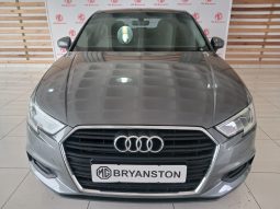 
										Audi A3 Sedan 35 Tfsi S-Tronic full									