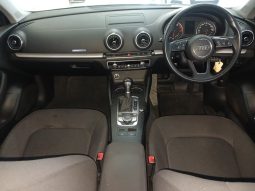 
										Audi A3 Sedan 35 Tfsi S-Tronic full									