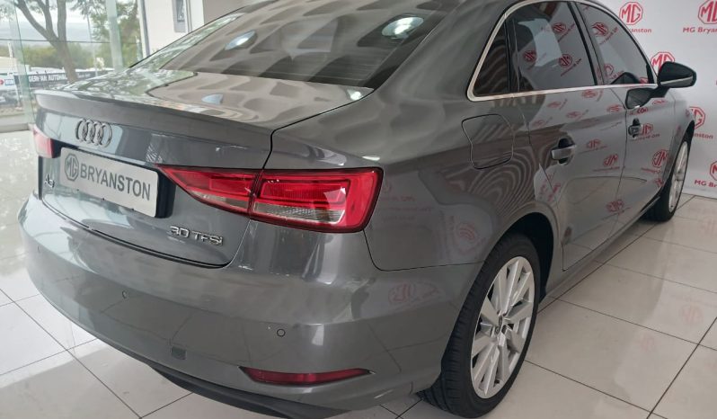 
								Audi A3 Sedan 35 Tfsi S-Tronic full									