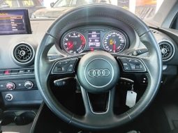 
										Audi A3 Sedan Pi 40 Tfsi S-Tronic full									