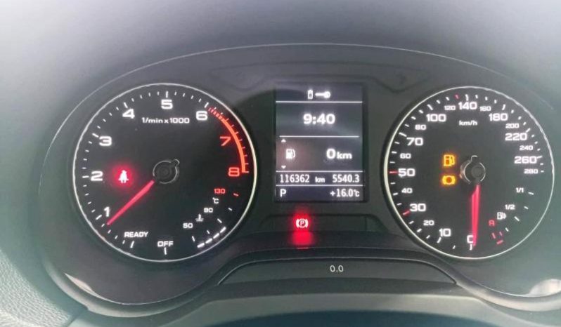 
								Audi A3 Sedan Pi 40 Tfsi S-Tronic full									