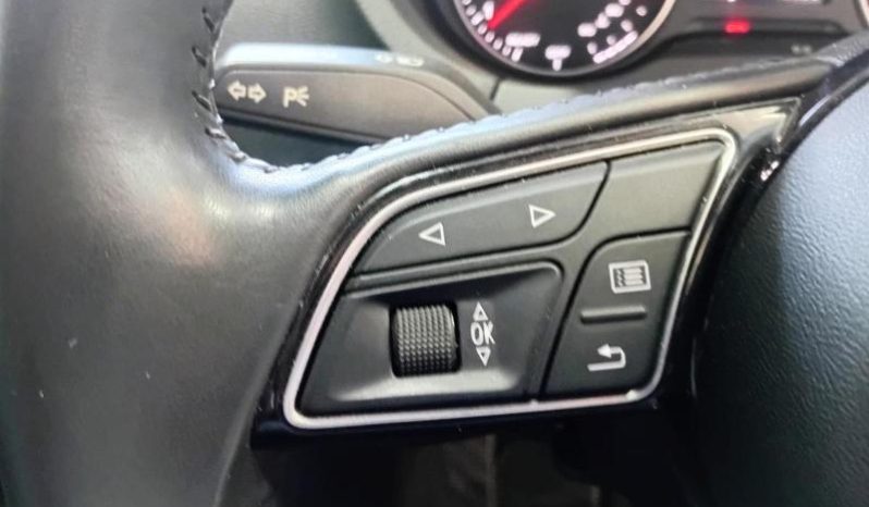
								Audi A3 Sedan Pi 40 Tfsi S-Tronic full									