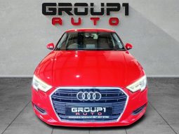 
										Audi A3 Sedan Pi 40 Tfsi S-Tronic full									