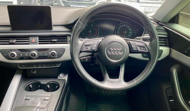 
								Audi A5 Coupe 2.0 Tdi S-Tronic full									