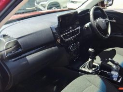 
										Mahindra XUV 3X0 1.2 AX5 MT full									