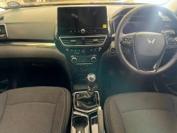 
										Mahindra XUV 3X0 1.2 AX5 MT full									