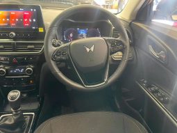
										Mahindra XUV 3X0 1.2 AX5 MT full									