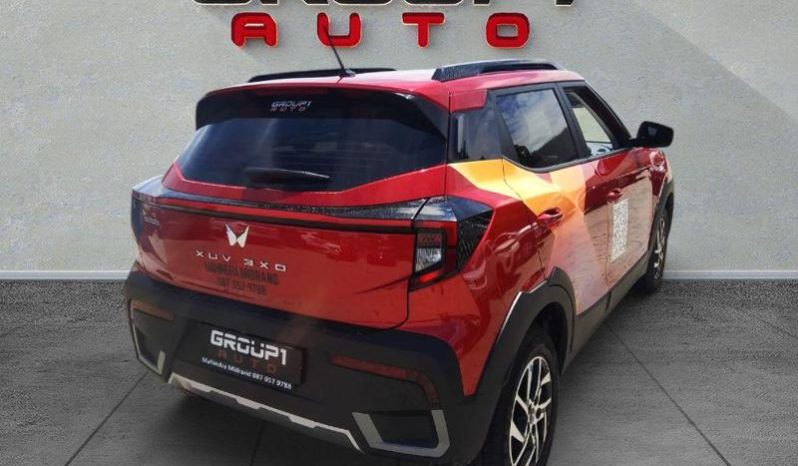 
								Mahindra XUV 3X0 1.2 AX5 MT full									