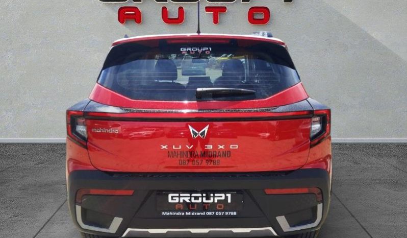 
								Mahindra XUV 3X0 1.2 AX5 MT full									