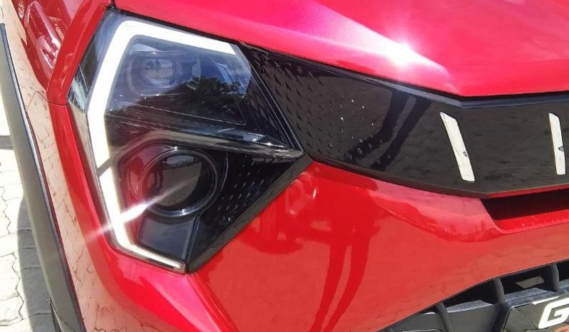 
								Mahindra XUV 3X0 1.2 AX5 MT full									