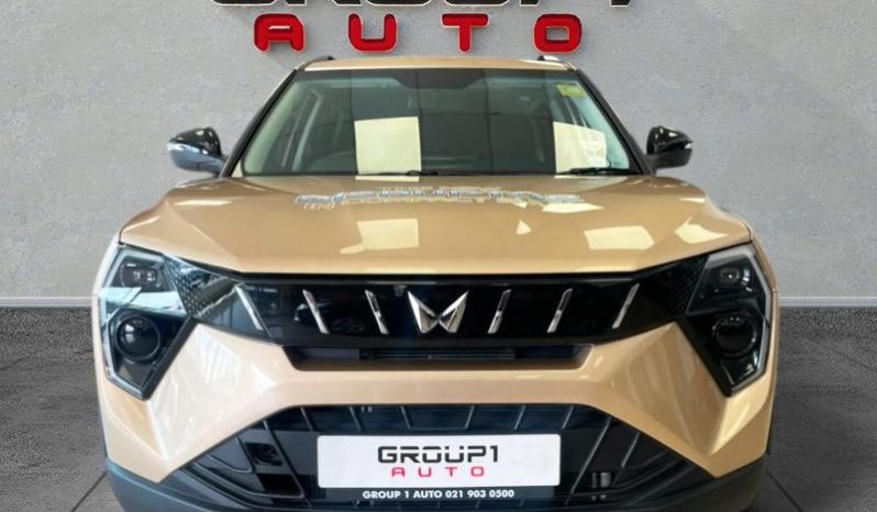 
								Mahindra XUV 3X0 1.2 AX5 MT full									
