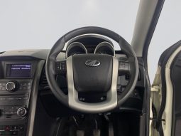 
										Mahindra Xuv500 2.2 Crde Mhawk W6 4X2 full									