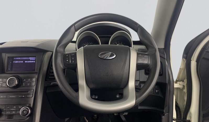 
								Mahindra Xuv500 2.2 Crde Mhawk W6 4X2 full									