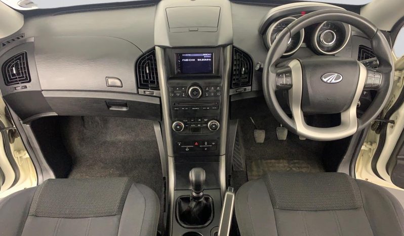 
								Mahindra Xuv500 2.2 Crde Mhawk W6 4X2 full									