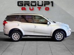 
										Mahindra Xuv500 2.2 Crde Mhawk W8 4X2 At full									