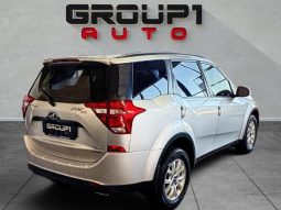 
										Mahindra Xuv500 2.2 Crde Mhawk W8 4X2 At full									