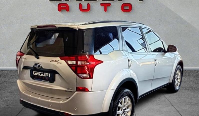 
								Mahindra Xuv500 2.2 Crde Mhawk W8 4X2 At full									