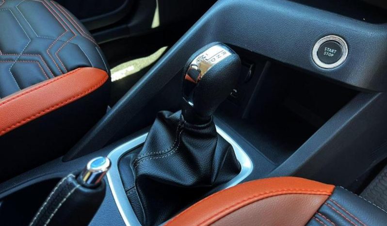 
								Nissan Magnite 1.0 Acenta Plus At full									