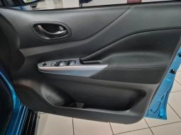 
										Nissan Navara 2.5D Se Plus D Cab full									