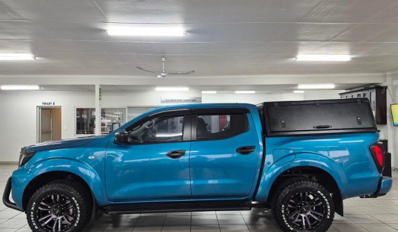 
								Nissan Navara 2.5D Se Plus D Cab full									