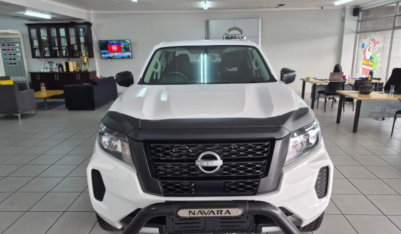 
								Nissan Navara 2.5D Xe D Cab full									