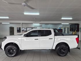 Nissan Navara 2.5D Xe D Cab