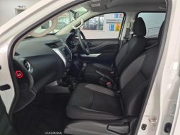 
										Nissan Navara 2.5D Xe D Cab full									