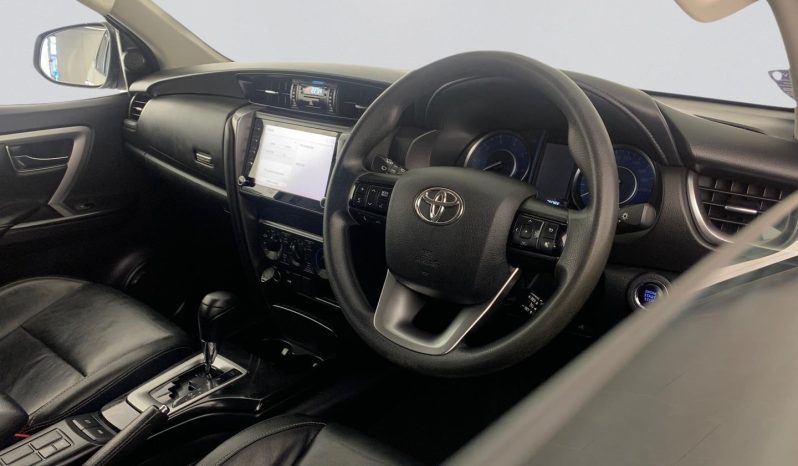 
								Toyota Fortuner 2.4 Gd-6 Raised Body At full									