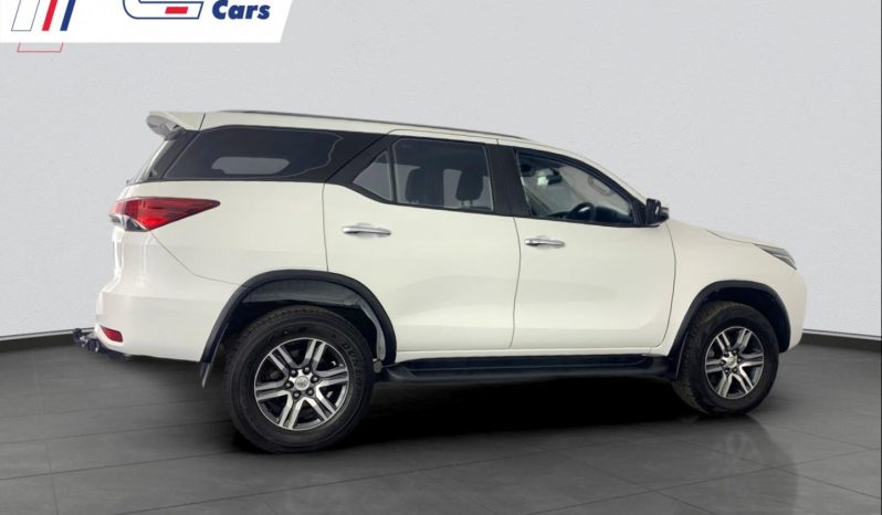
								Toyota Fortuner 2.4 Gd-6 Raised Body At full									