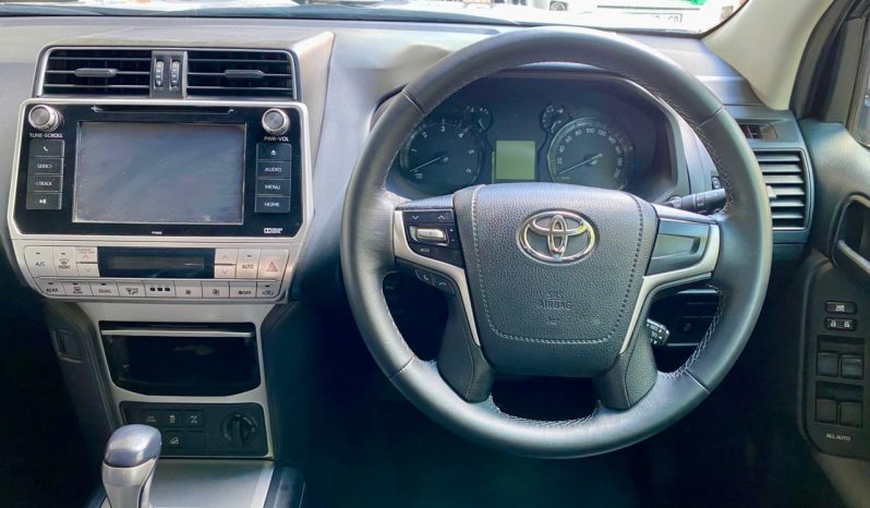 
								Toyota Land Cruiser Prado 3.0DT Tx At full									