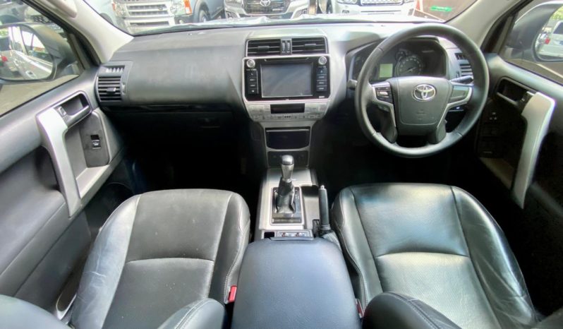 
								Toyota Land Cruiser Prado 3.0DT Tx At full									
