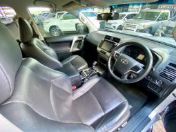 
										Toyota Land Cruiser Prado 3.0DT Tx At full									